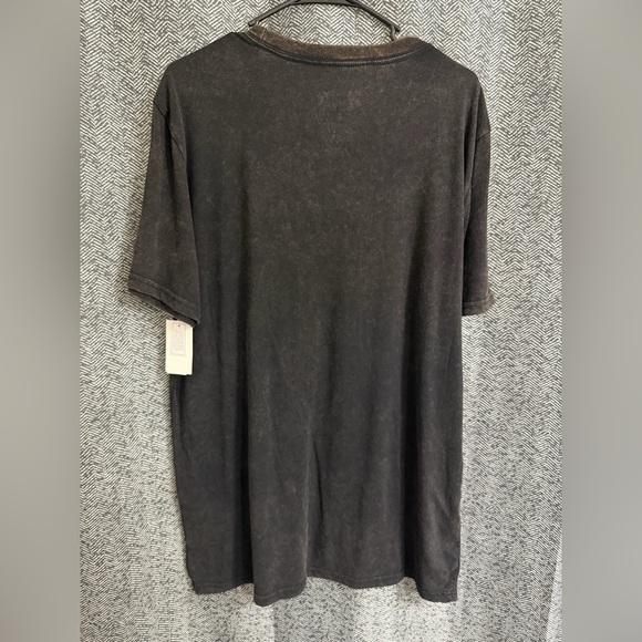 Stranger Things Hellfire Club T-Shirt - Picture 2 of 4